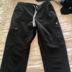 Woman’s Fig Scrub Pants